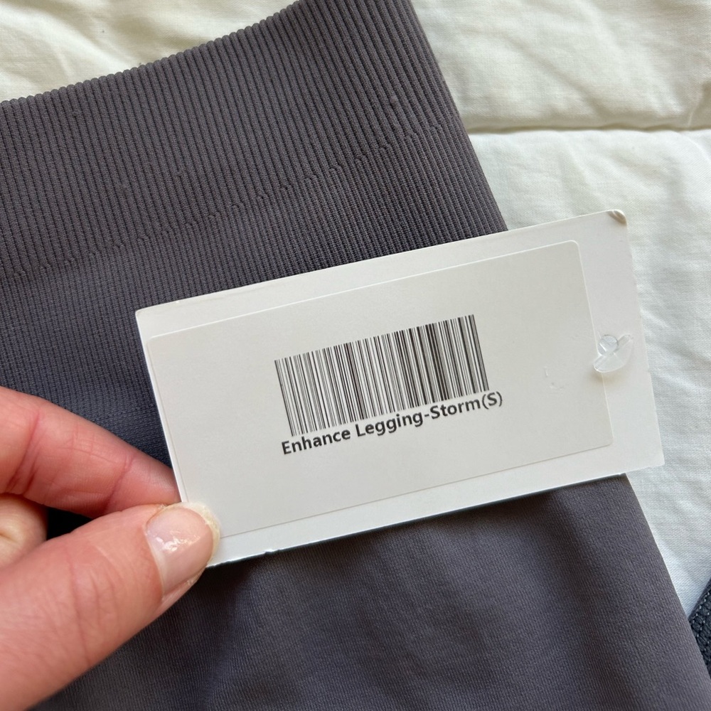 First Health Enhance Leggings || - Picture 3 of 3